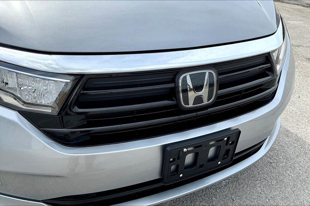 Certified 2024 Honda Odyssey Touring image 34