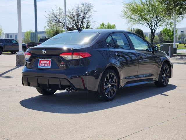 Used 2026 Toyota Corolla SE w/ SE Premium Package image 3