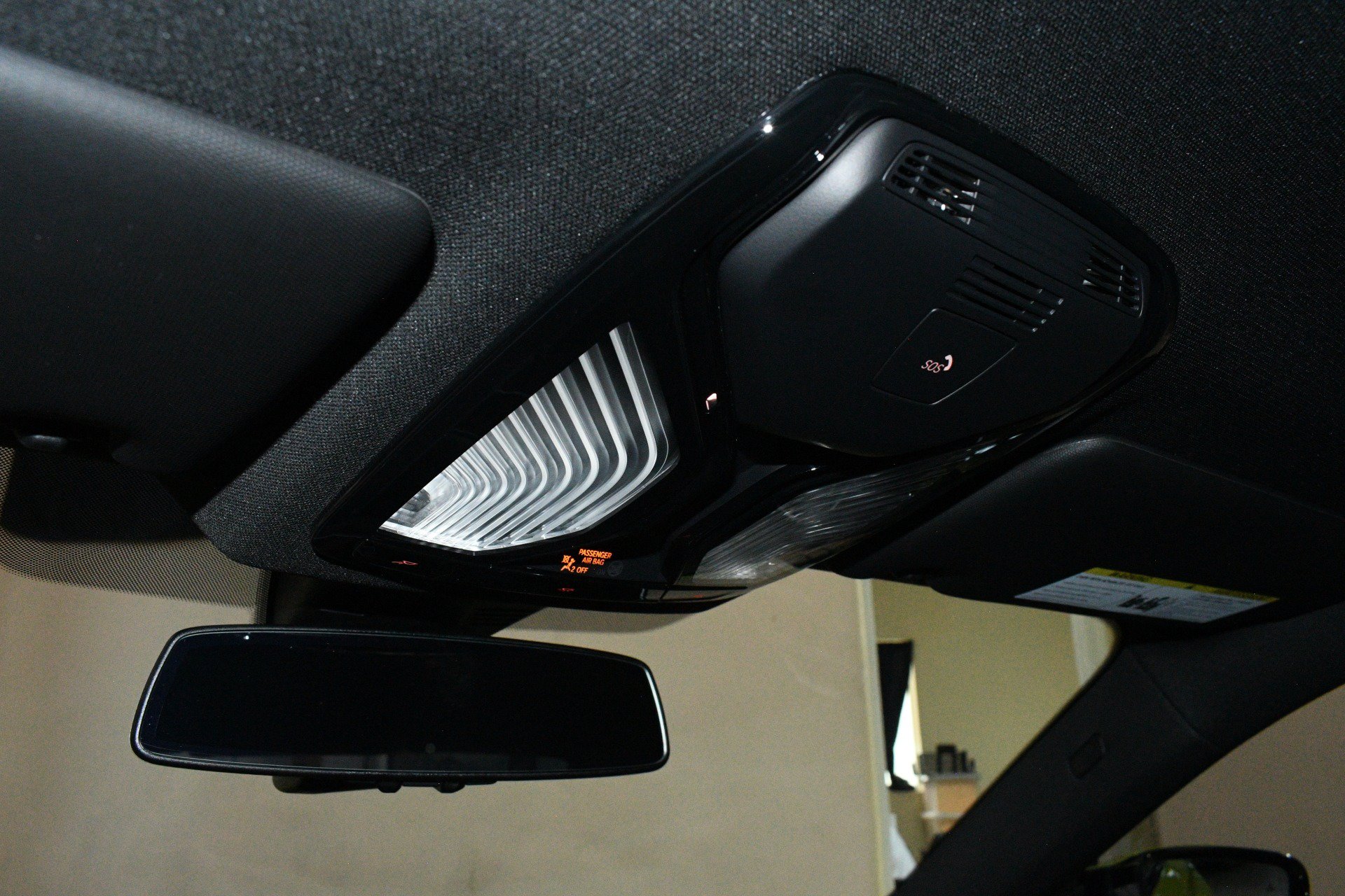 Used 2025 BMW M2 w/ Lighting Package RWD image 33