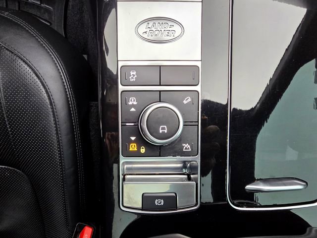 Used 2020 Land Rover Range Rover HSE image 19