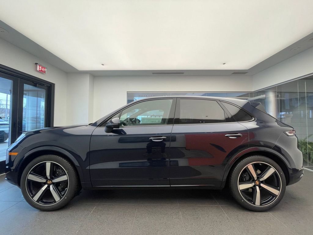 New 2026 Porsche Cayenne AWD/4WD image 2