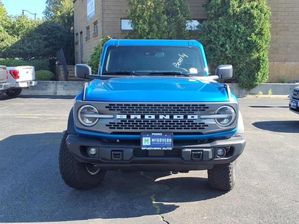 Used 2025 Ford Bronco Badlands AWD/4WD image 3