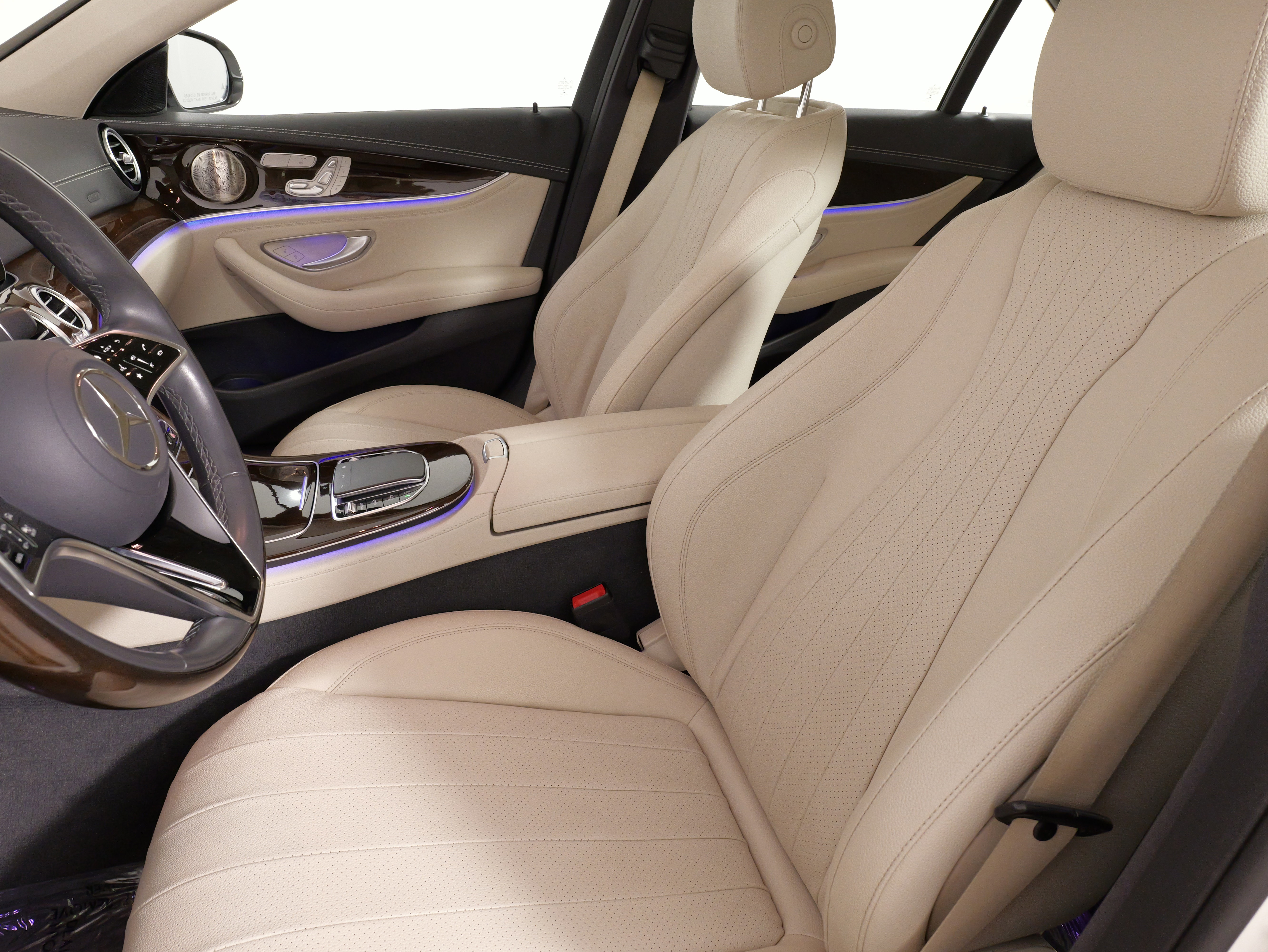 Used 2021 Mercedes-Benz E 350 4MATIC Sedan w/ Premium Package image 31