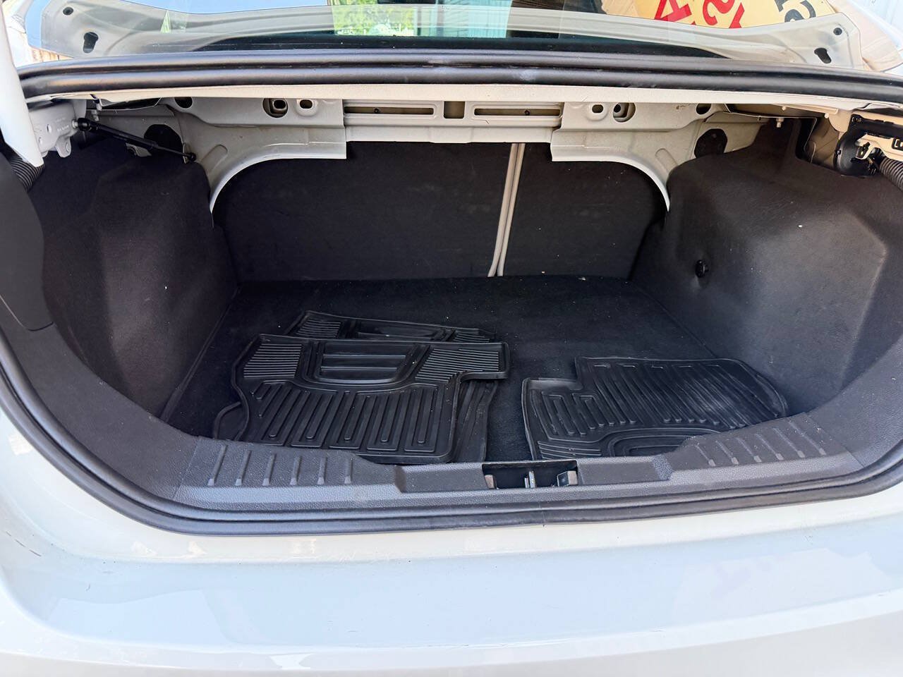 Used 2012 Ford Focus SEL FWD image 26