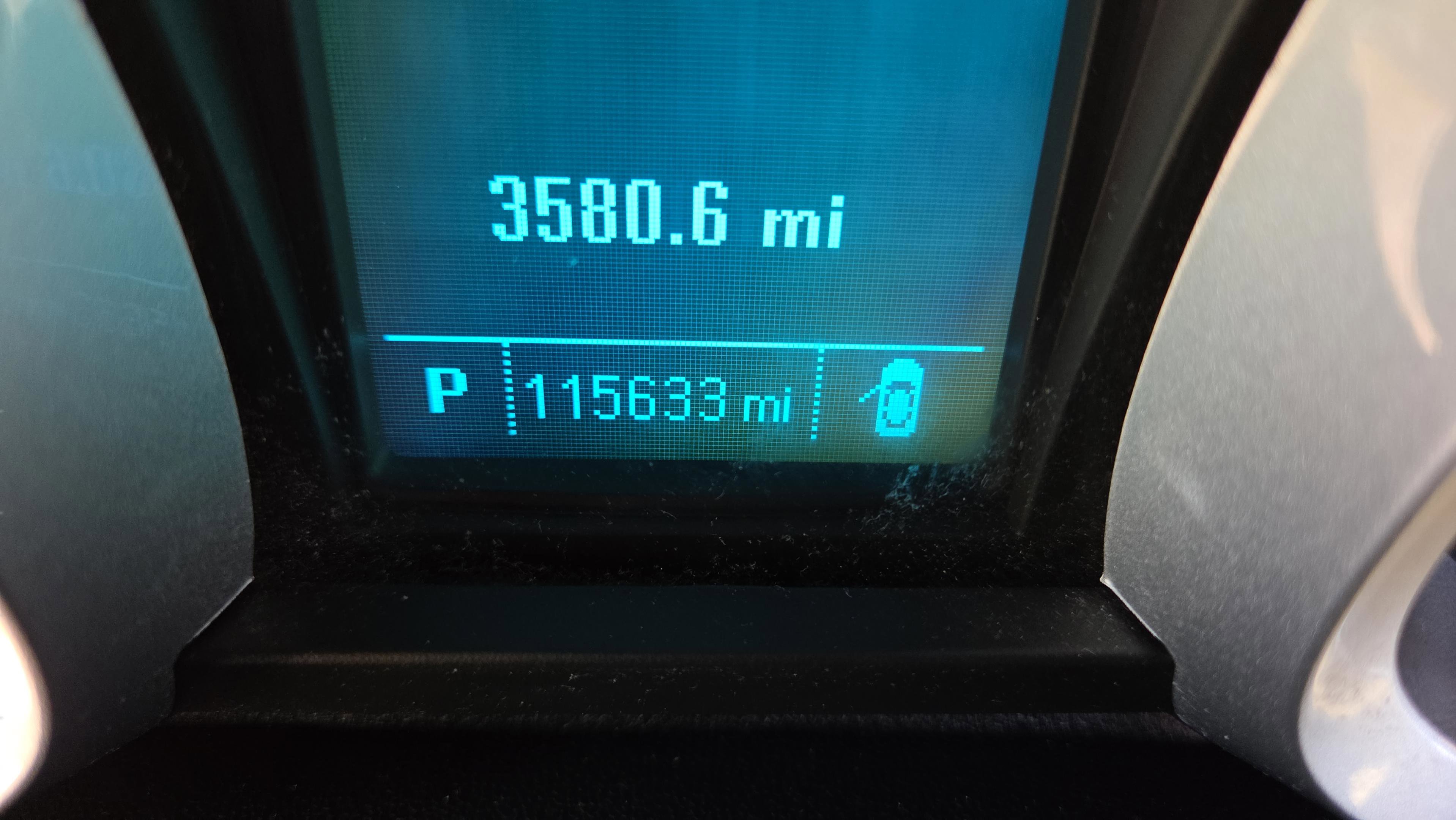 Used 2017 Chevrolet Equinox LT w/ Convenience Package image 29