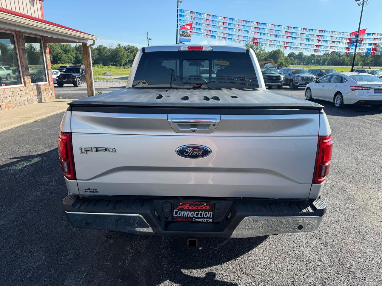 Used 2016 Ford F150 Lariat w/ Equipment Group 502A Luxury AWD/4WD image 5