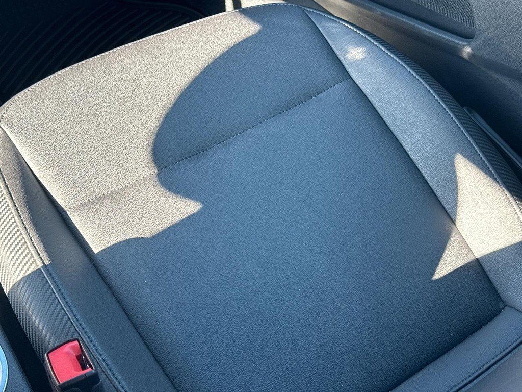 Used 2018 Volkswagen Beetle 2.0T SE image 16