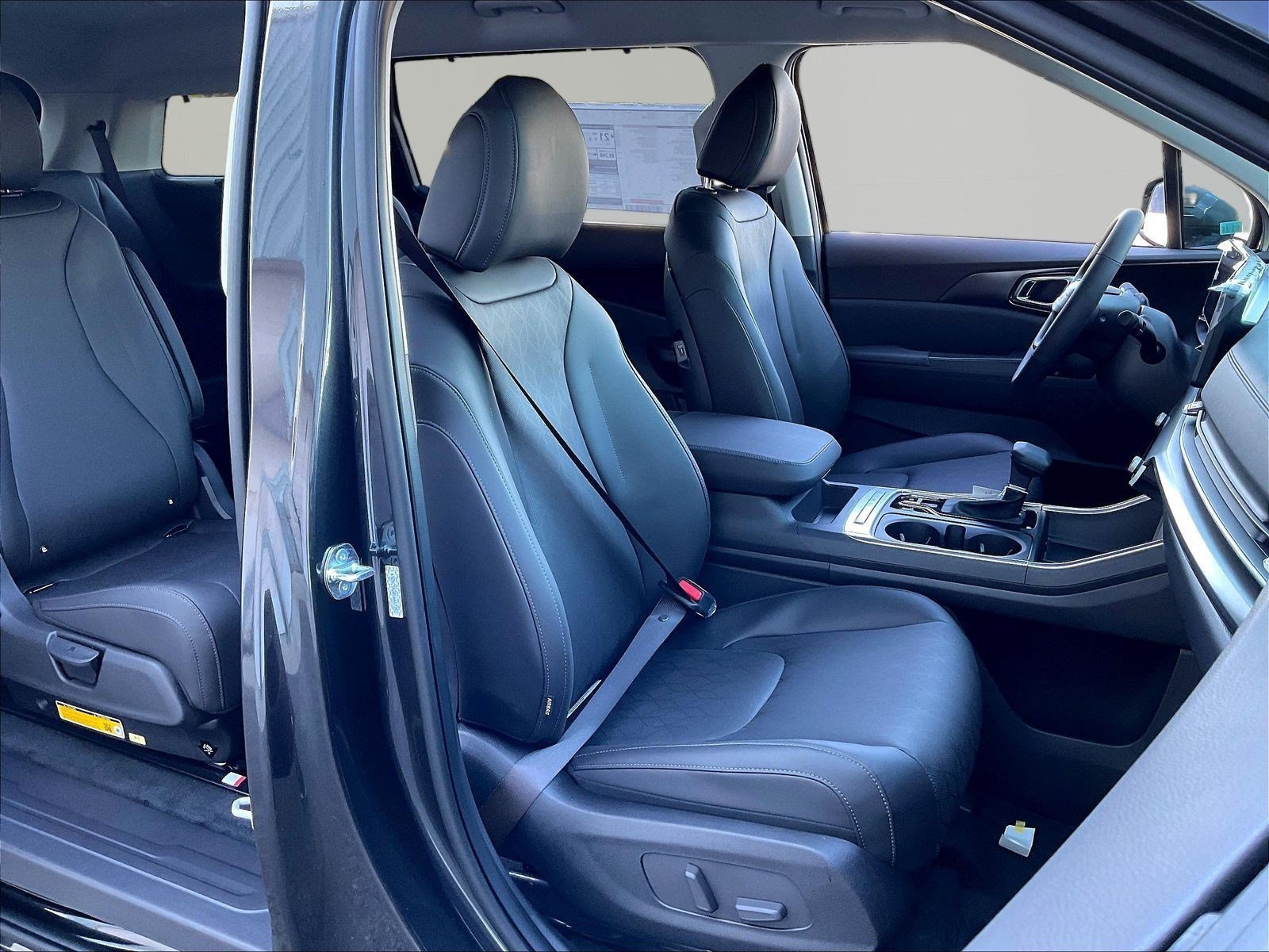 New 2027 Kia Carnival EX FWD image 19