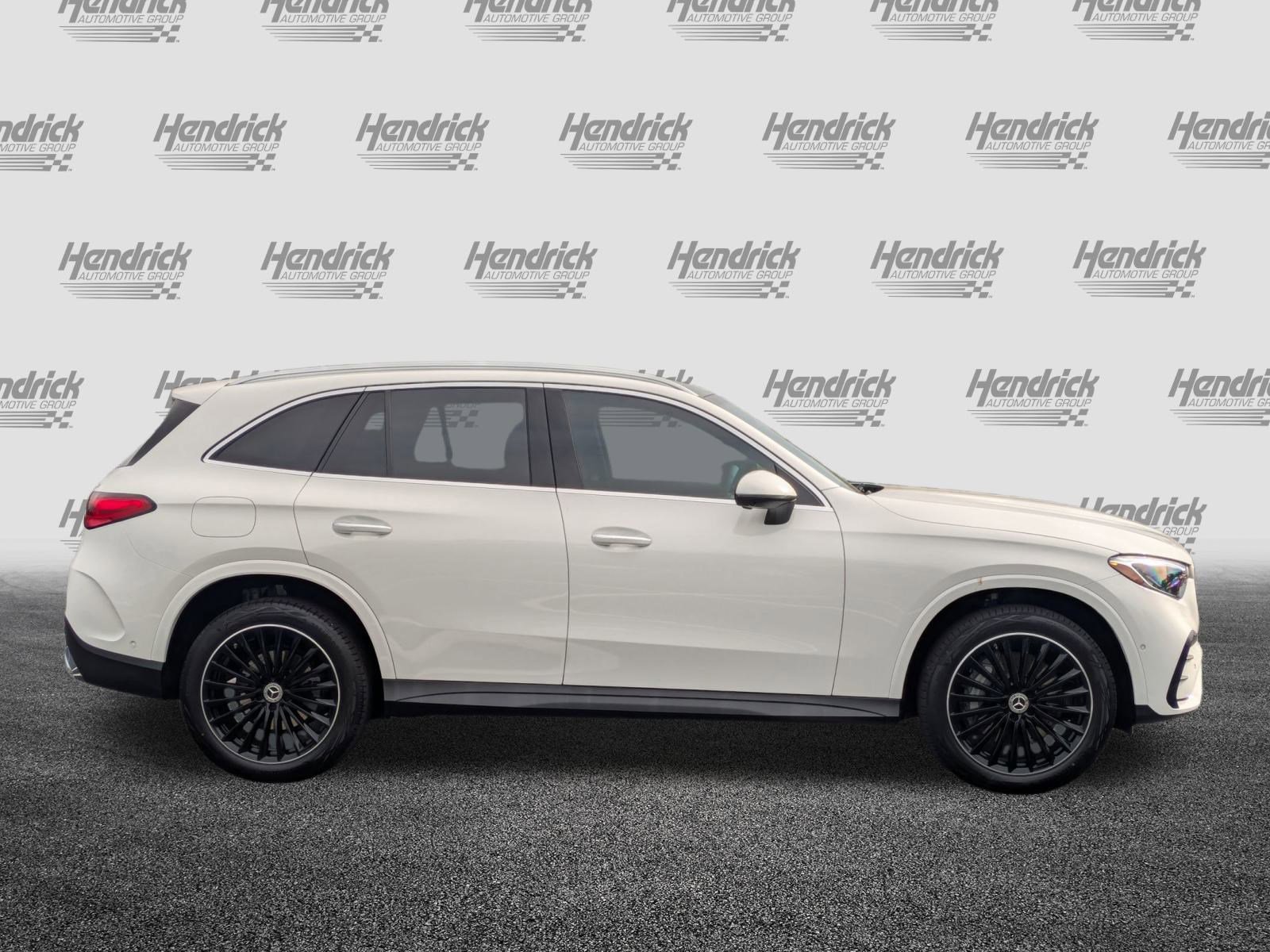 Certified 2025 Mercedes-Benz GLC 300 4MATIC image 11