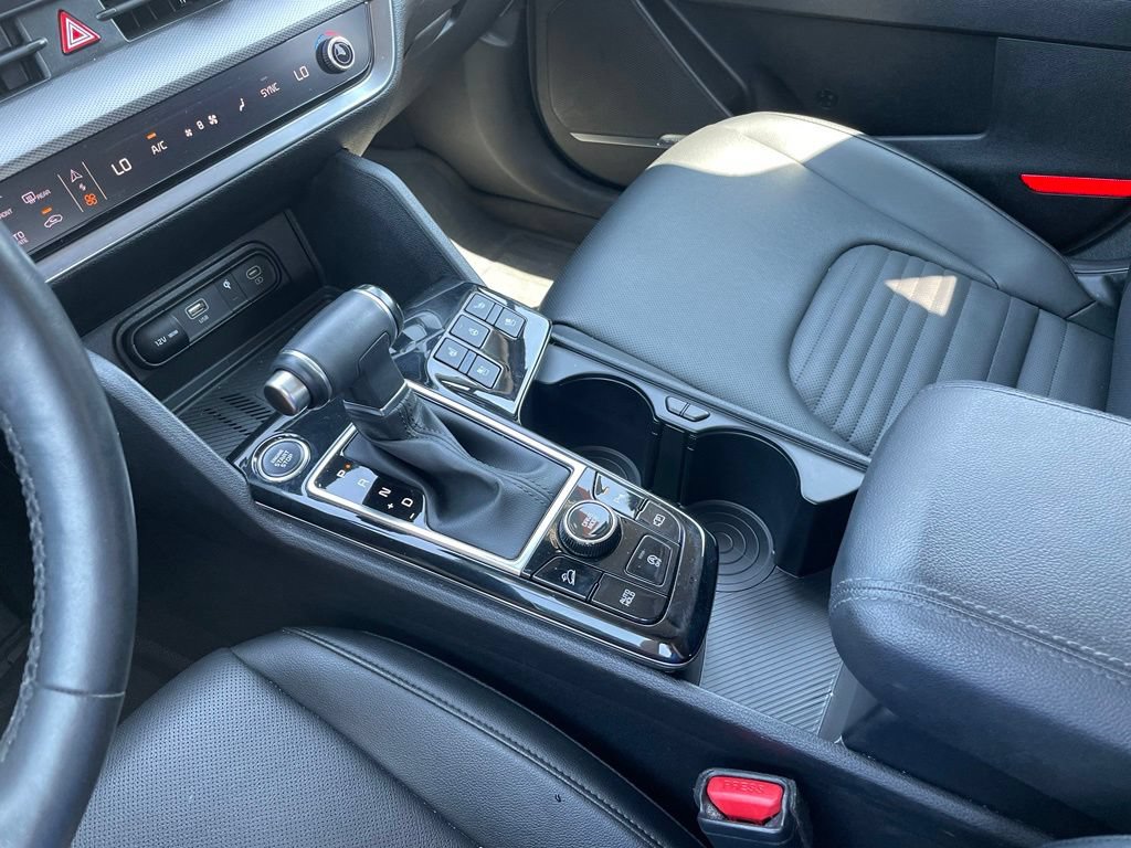 Certified 2025 Kia Sportage SX FWD image 20