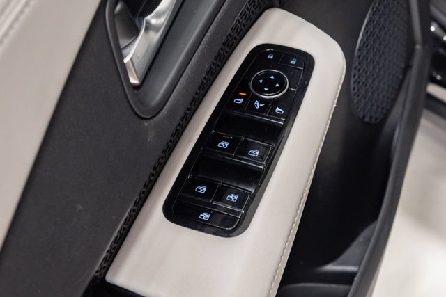 Used 2023 Nissan Ariya FWD image 9