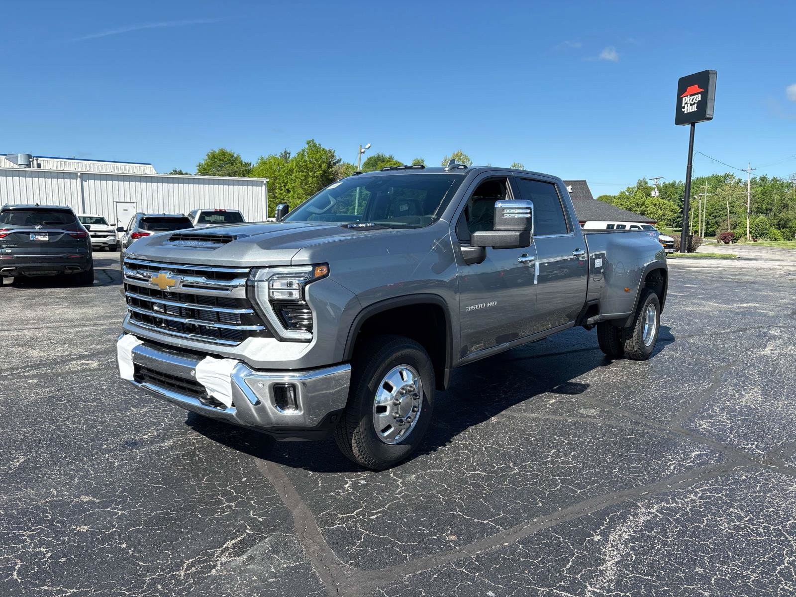 New 2026 Chevrolet Silverado 3500 LTZ w/ LTZ Plus Package AWD/4WD image 1