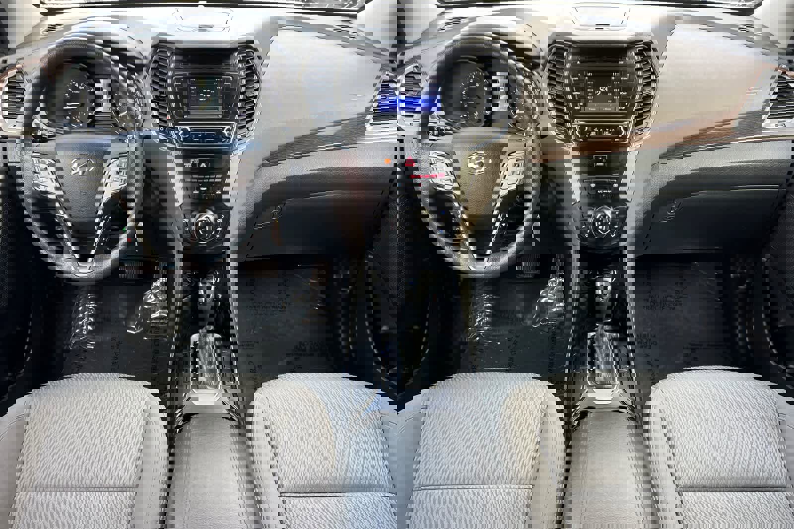 Used 2017 Hyundai Santa Fe Sport image 3