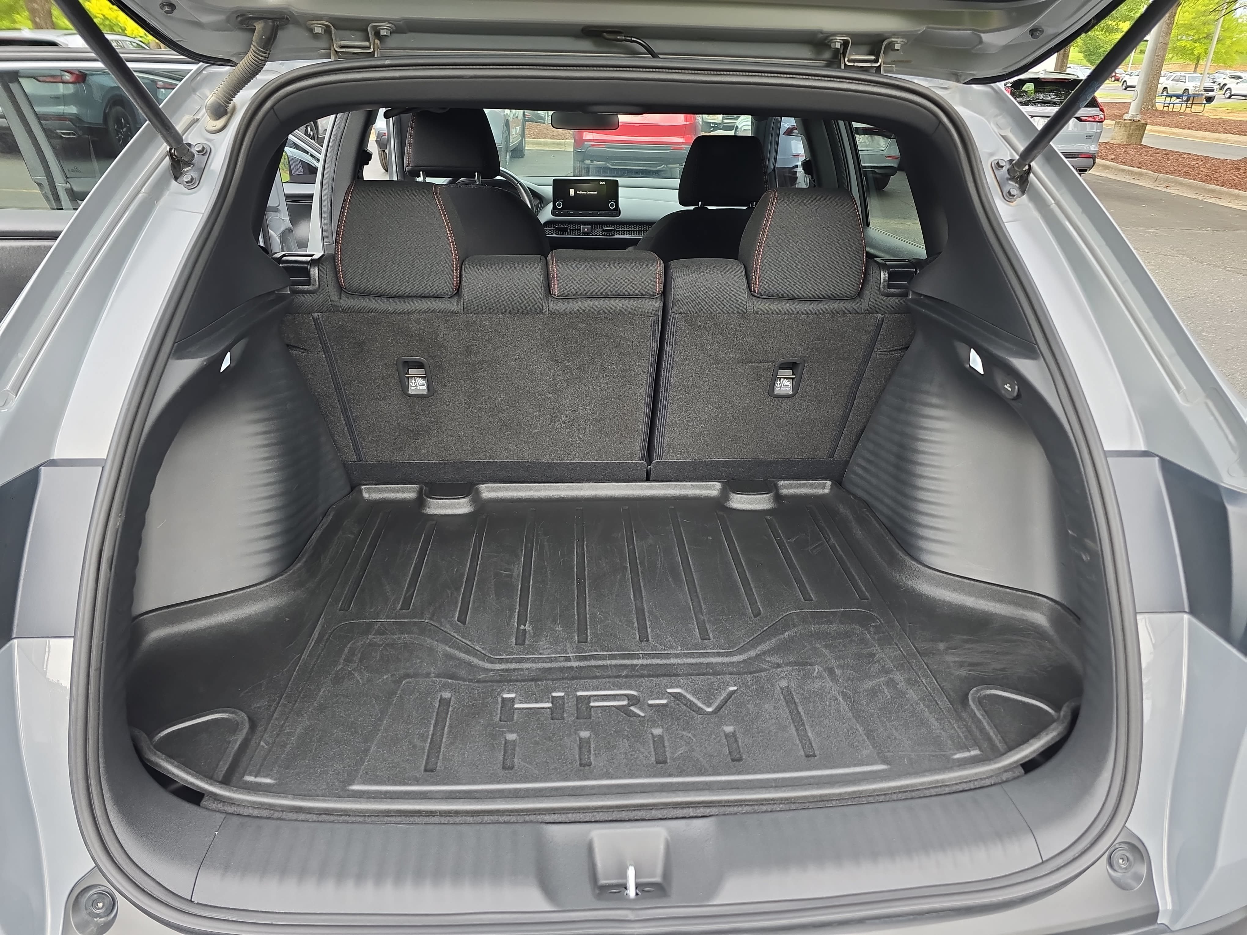 Used 2025 Honda HR-V Sport image 12