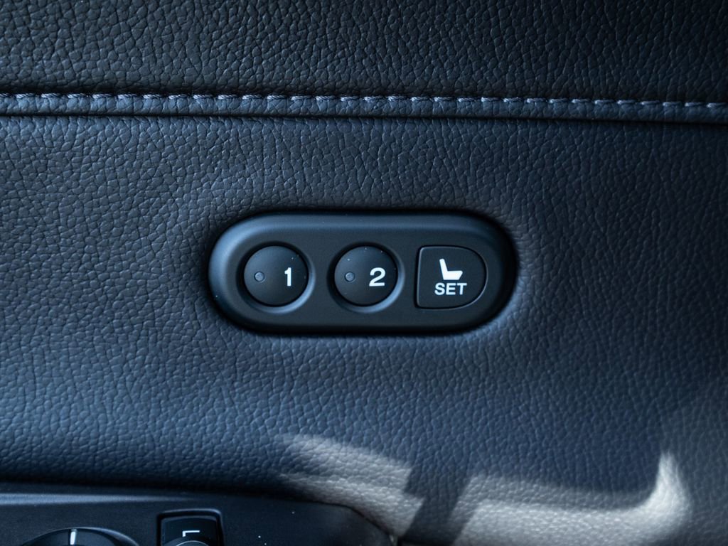 Certified 2018 Acura ILX w/ Premium Package image 24