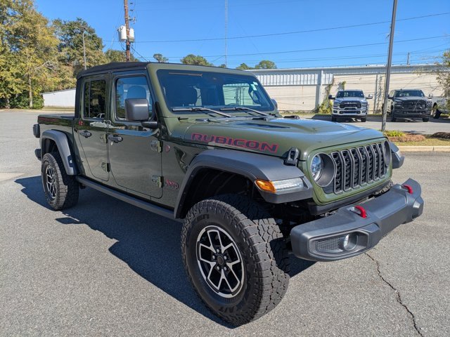 Used 2024 Jeep Gladiator Rubicon w/ Technology Group image 2