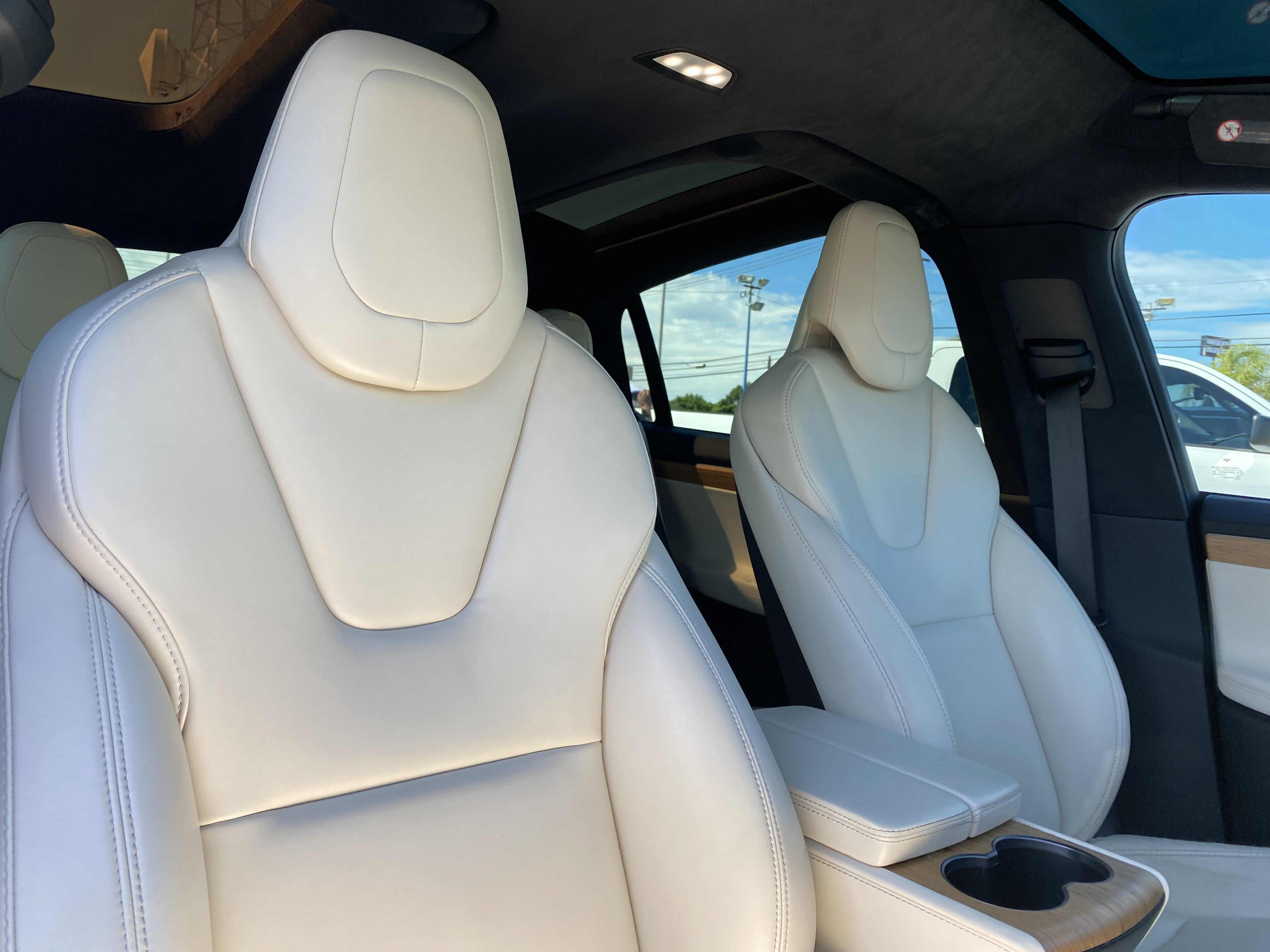 Used 2019 Tesla Model X Long Range AWD/4WD image 30
