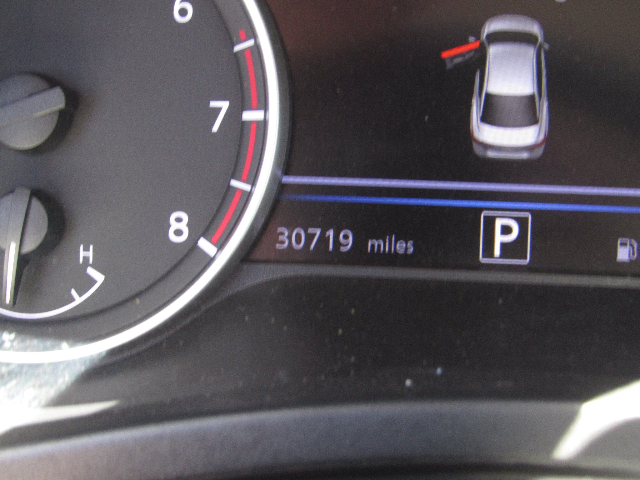 Used 2025 Nissan Sentra SV FWD image 25