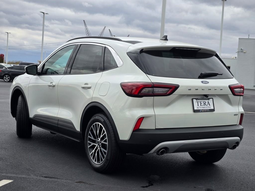 Used 2024 Ford Escape SE image 16