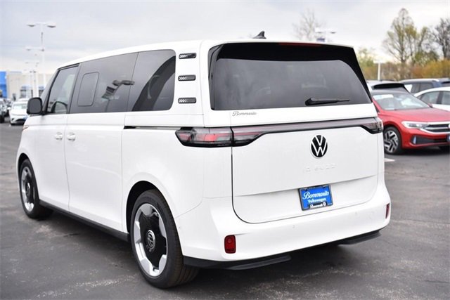 New 2025 Volkswagen ID. Buzz Pro S image 7