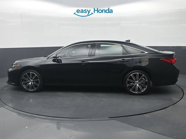 Used 2020 Toyota Avalon XSE w/ All Weather Liner Package FWD image 4