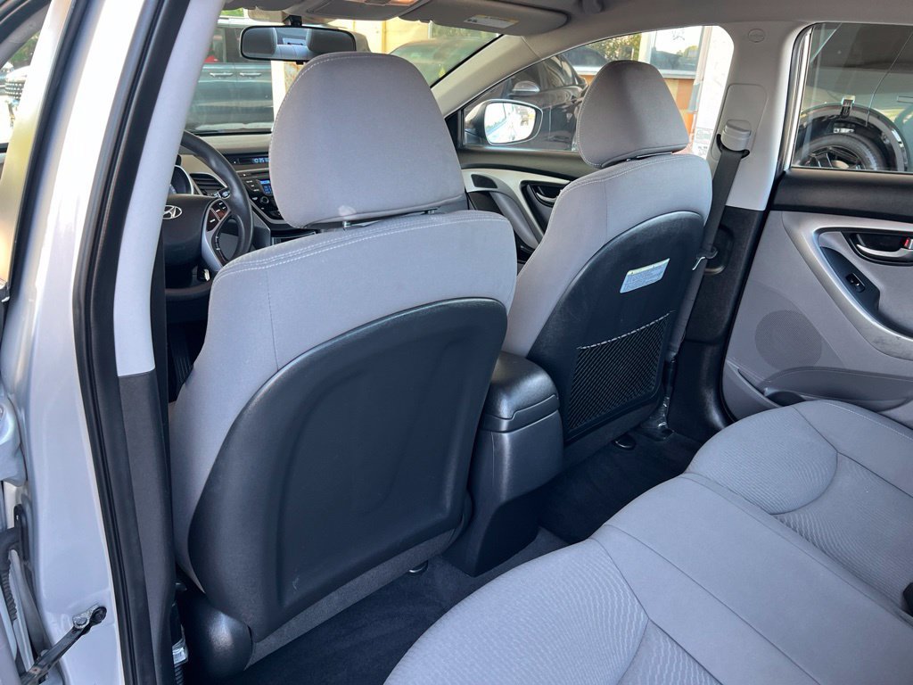 Used 2016 Hyundai Elantra SE FWD image 9