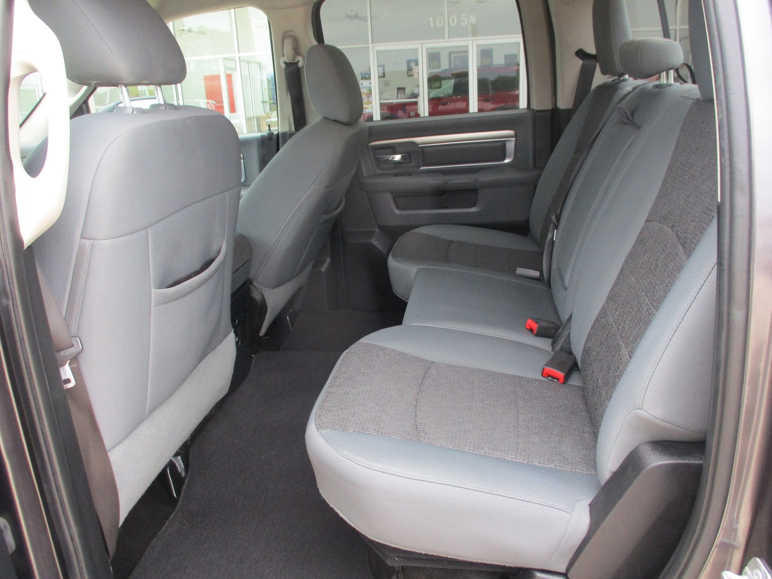 Used 2015 RAM 1500 Lone Star AWD/4WD image 5