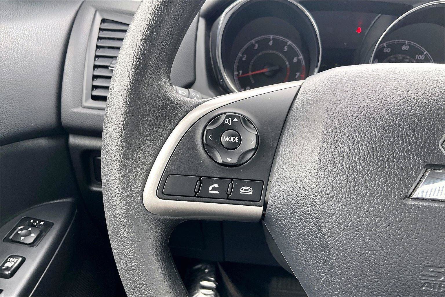 Used 2025 Mitsubishi Outlander Sport AWD image 18