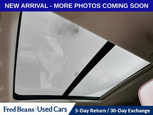 Used 2023 GMC Yukon XL Denali w/ Advanced Technology Package image 25