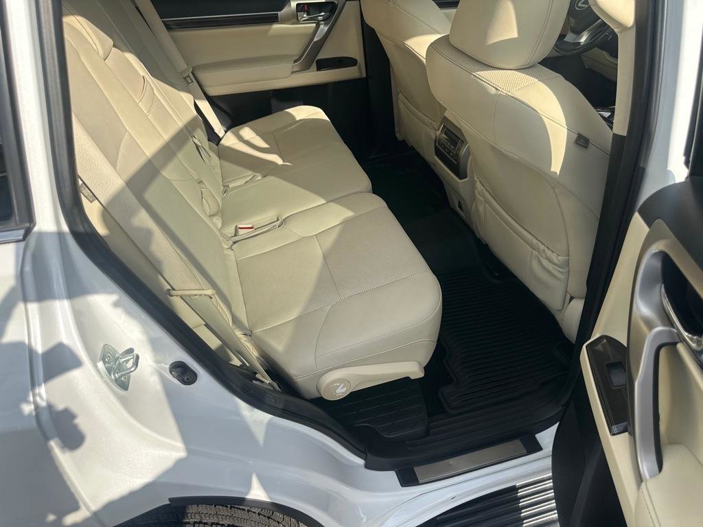 Used 2020 Lexus GX 460 Premium w/ Premium Package AWD/4WD image 33
