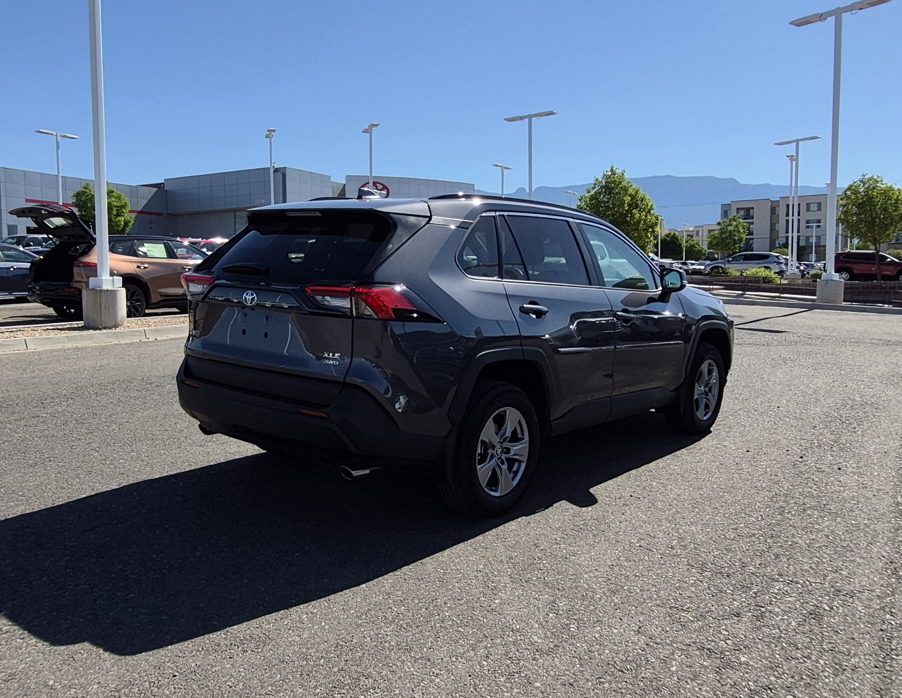 Certified 2025 Toyota RAV4 XLE AWD/4WD image 5