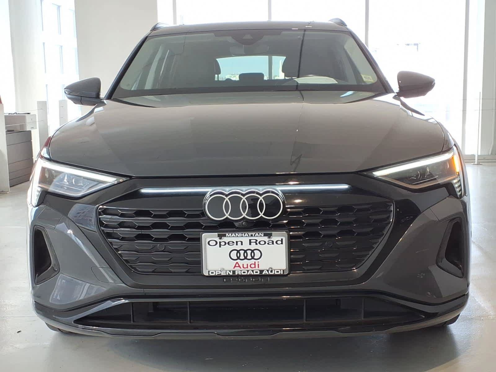Used 2024 Audi Q8 e-tron Prestige w/ Prestige Package AWD/4WD image 2