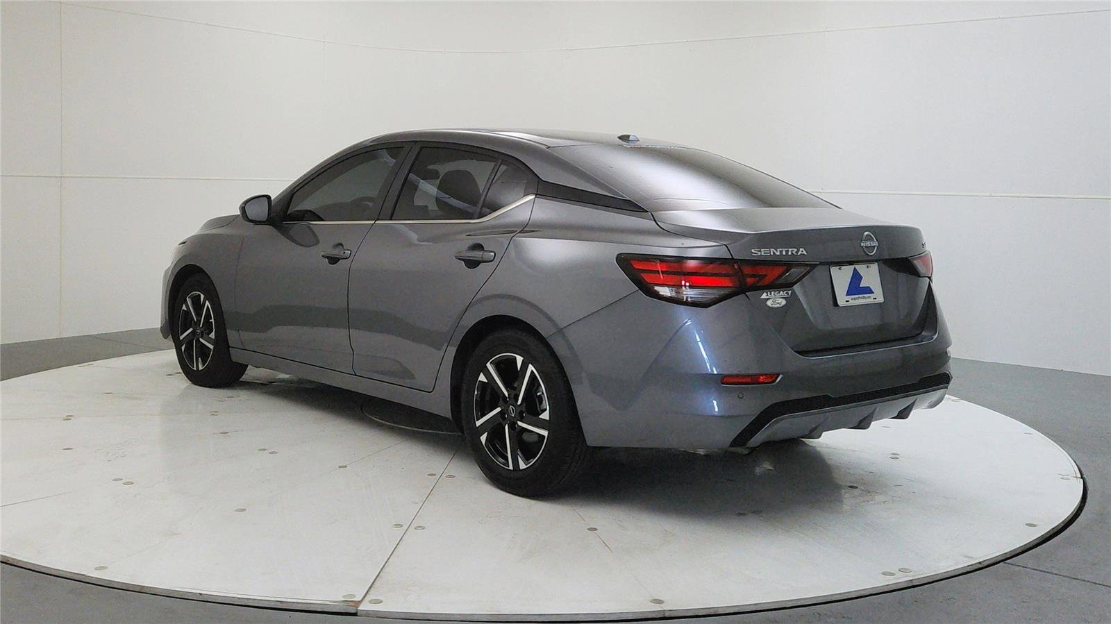 Used 2024 Nissan Sentra SV image 5