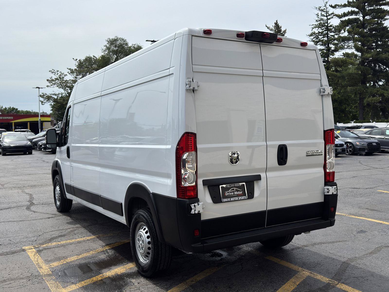 Used 2026 RAM ProMaster 2500 w/ Convenience Group FWD image 6