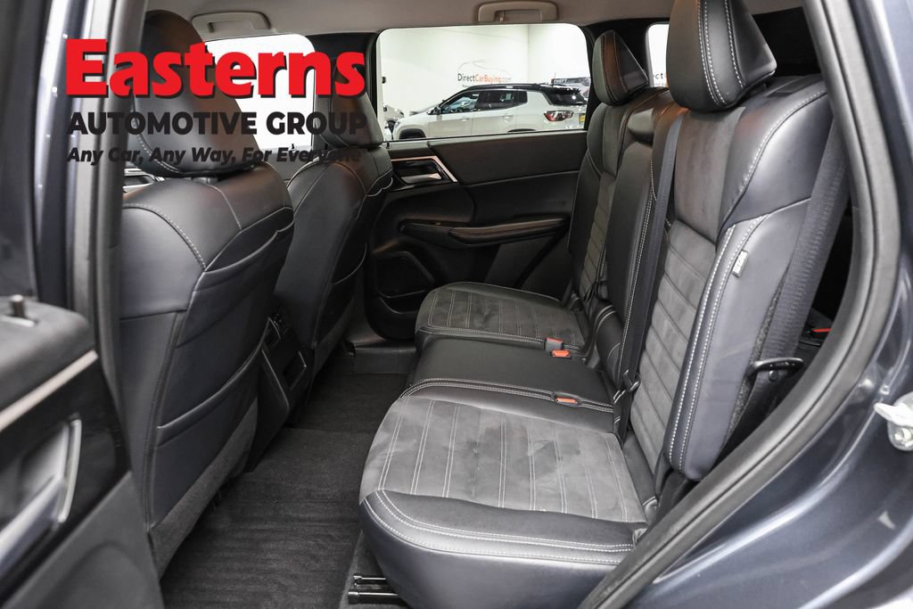 Used 2024 Mitsubishi Outlander SE AWD/4WD image 21