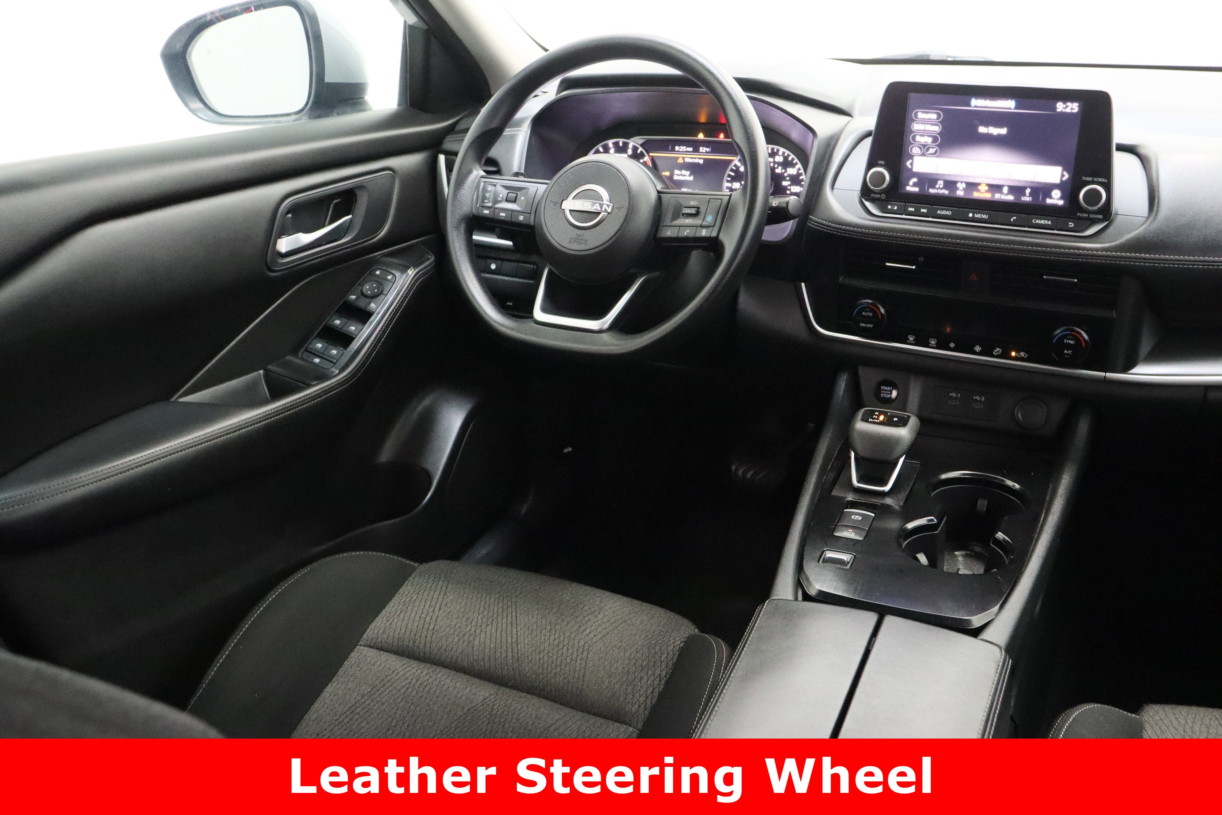 Used 2024 Nissan Rogue SV image 31