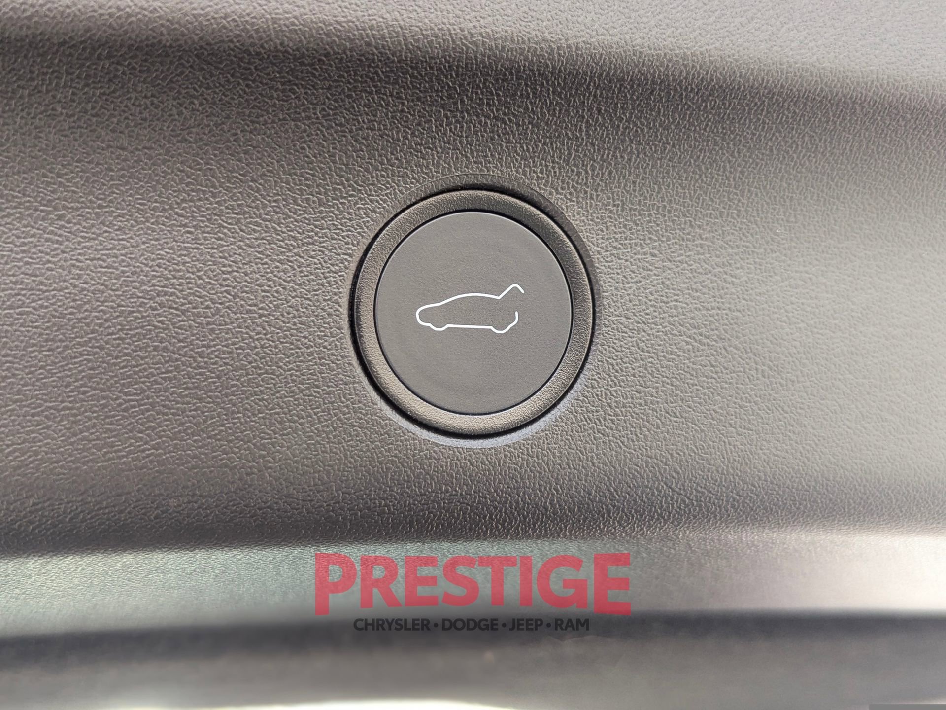 Used 2021 Tesla Model Y Long Range AWD/4WD image 13