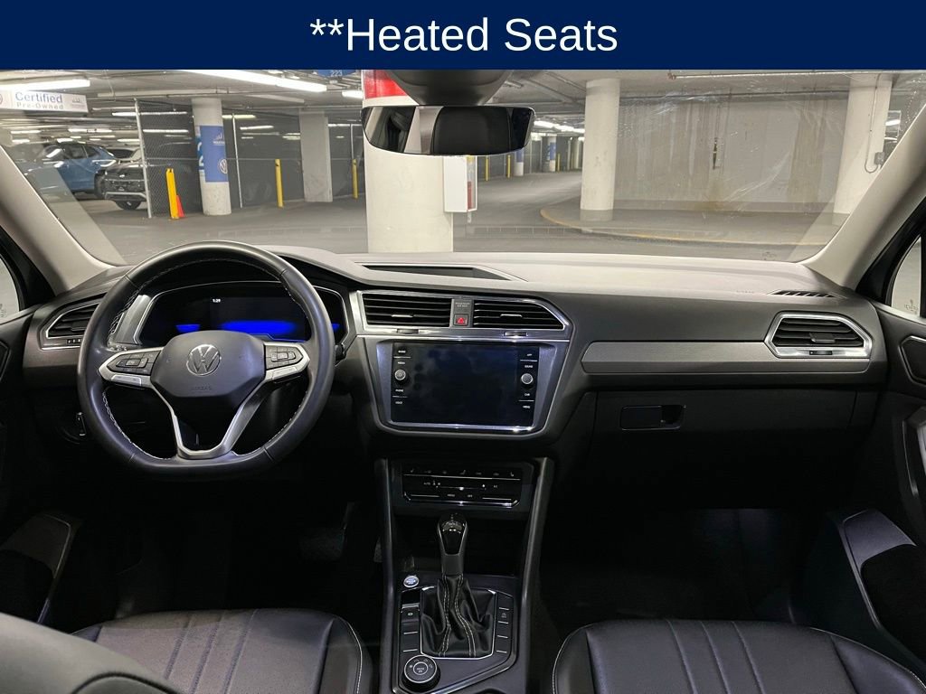 Used 2023 Volkswagen Tiguan SE w/ Panoramic Sunroof Package image 7