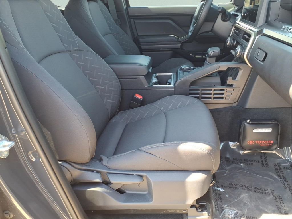 Used 2026 Toyota Tacoma SR5 AWD/4WD image 13