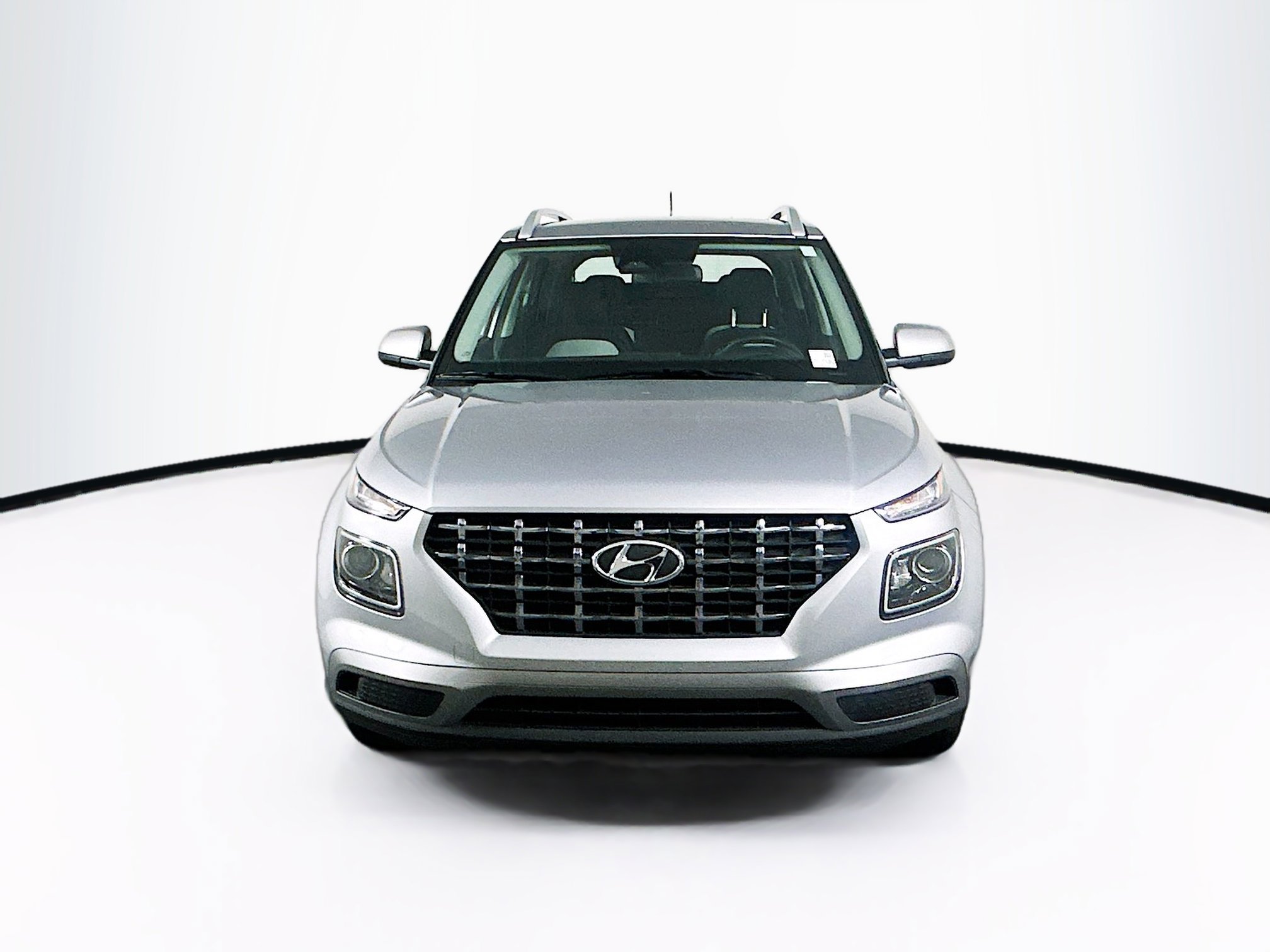 Used 2025 Hyundai Venue SEL image 2