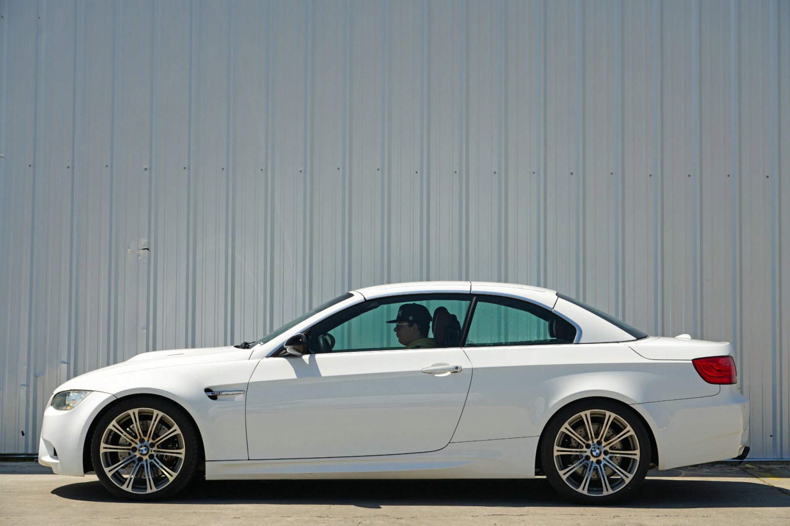 Used 2011 BMW M3 Convertible image 8