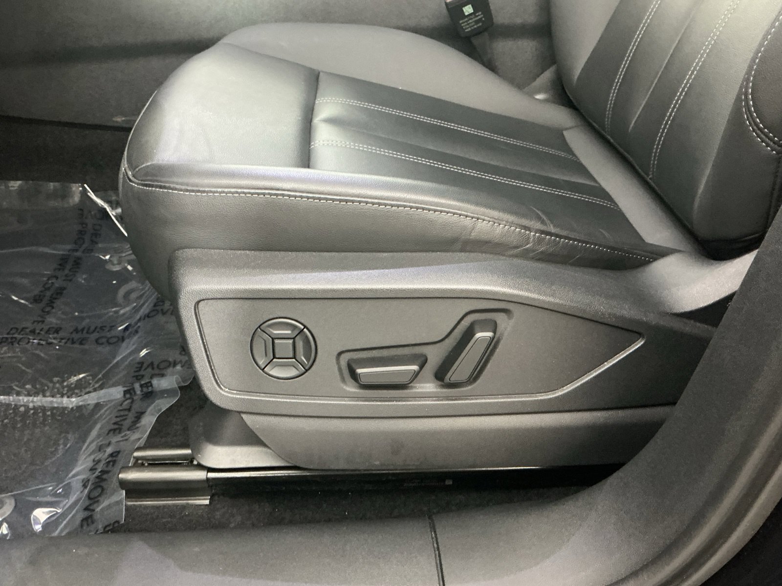 Used 2025 Audi Q5 Premium Plus w/ Premium Plus AWD/4WD image 13