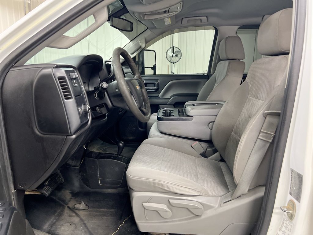 Used 2015 Chevrolet Silverado 3500 W/T AWD/4WD image 18