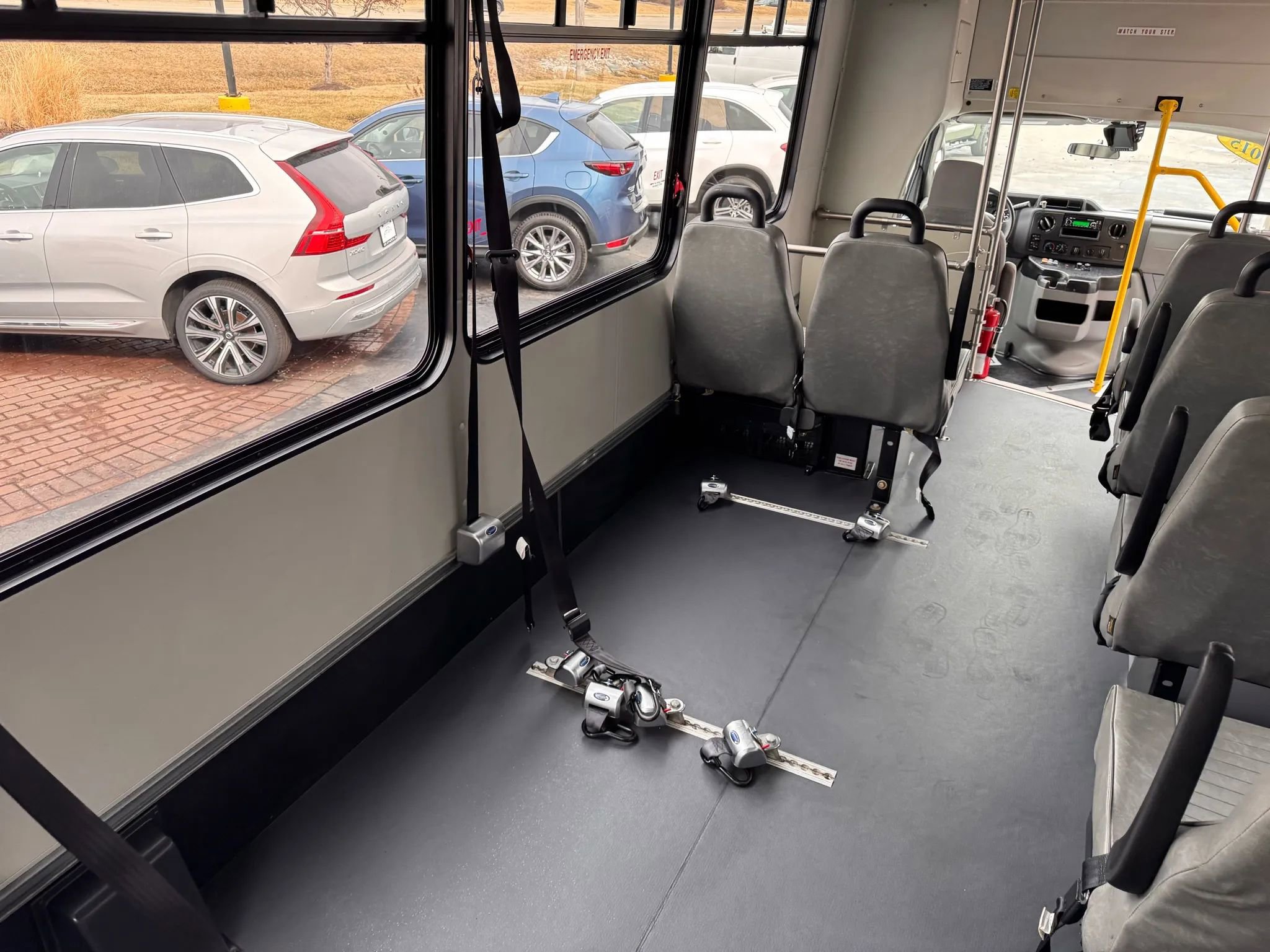 Used 2015 Ford E-450 and Econoline 450 Super Duty w/ Shuttle Bus Prep Package image 27