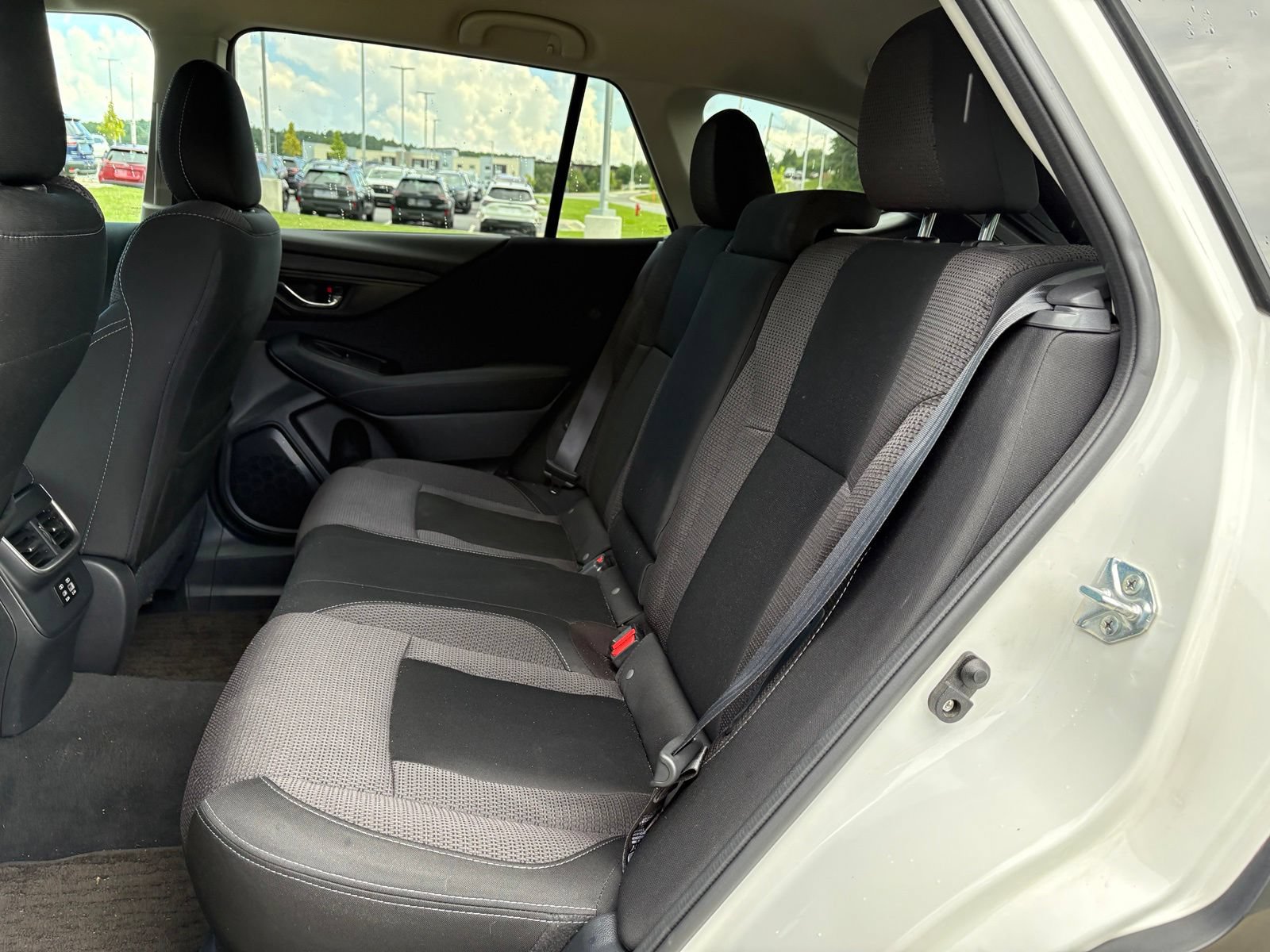 Certified 2024 Subaru Outback Premium AWD/4WD image 29