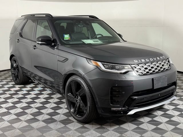 Used 2025 Land Rover Discovery Metropolitan Edition AWD/4WD image 10
