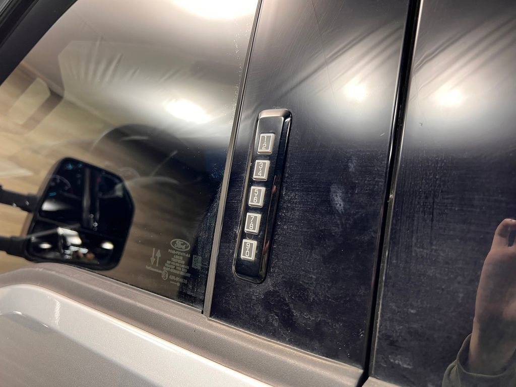 Used 2023 Ford F350 XLT image 29