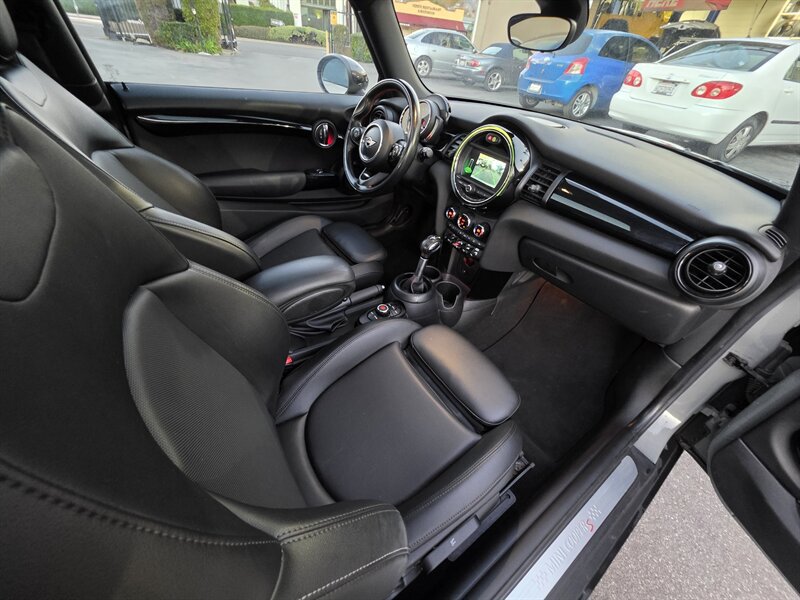 Used 2019 MINI Cooper S FWD image 14
