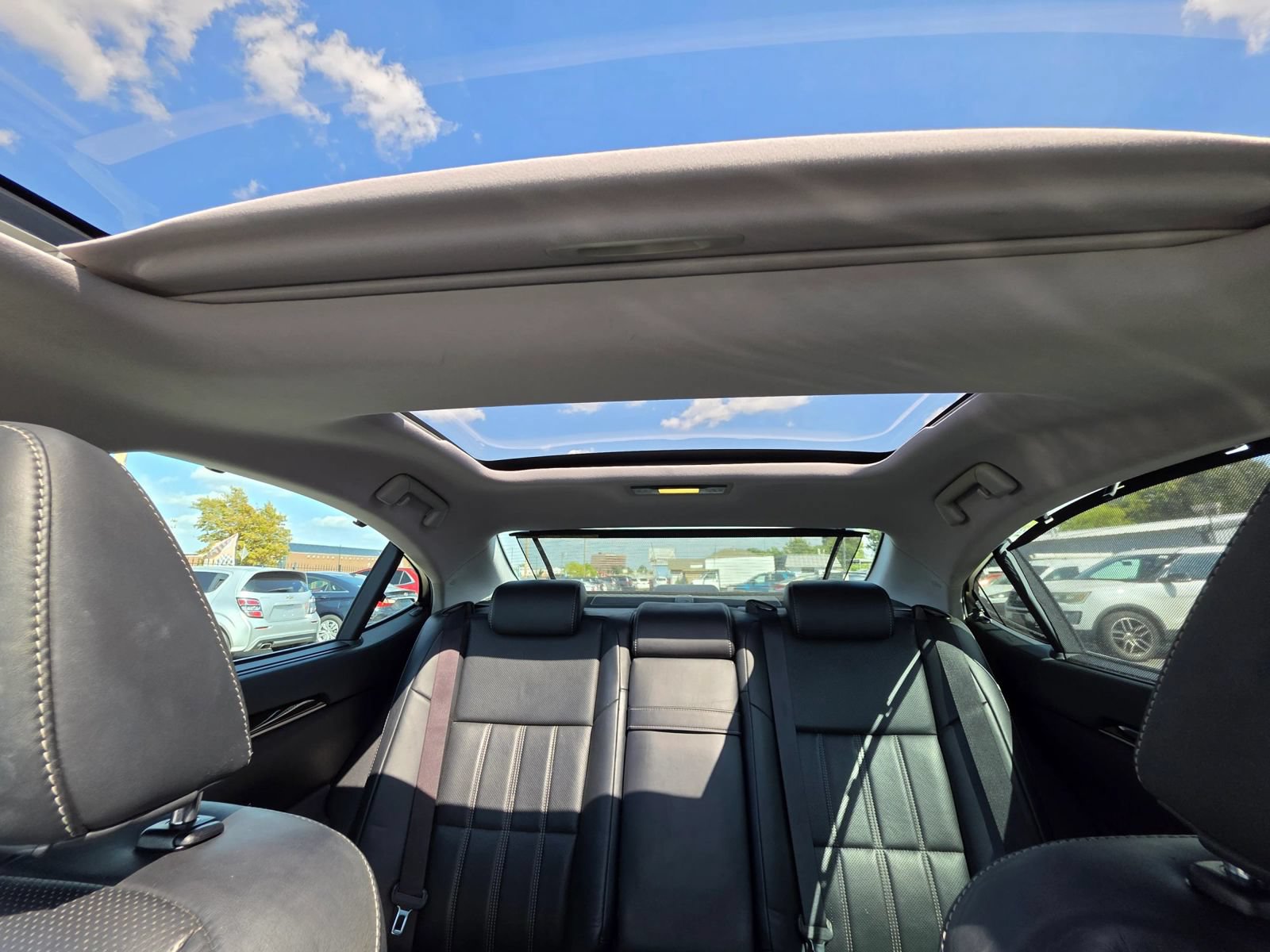 Used 2018 Lexus ES 350 w/ Ultra Luxury Package FWD image 25