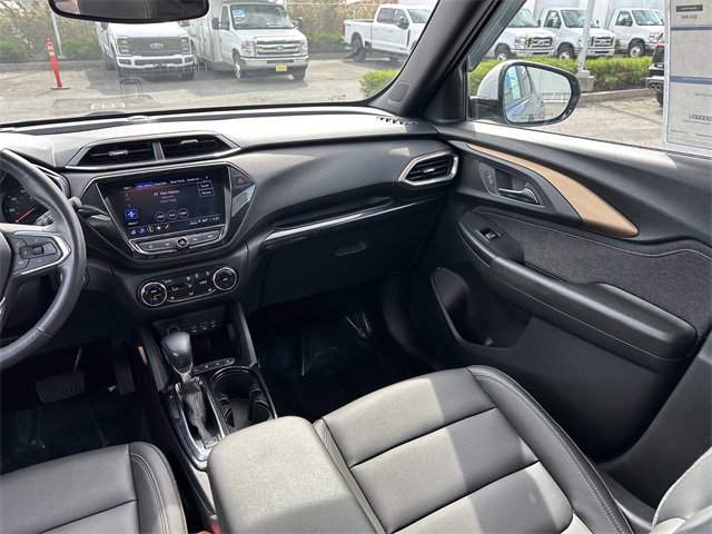 Used 2022 Chevrolet TrailBlazer ACTIV w/ Sun and Liftgate Package image 17
